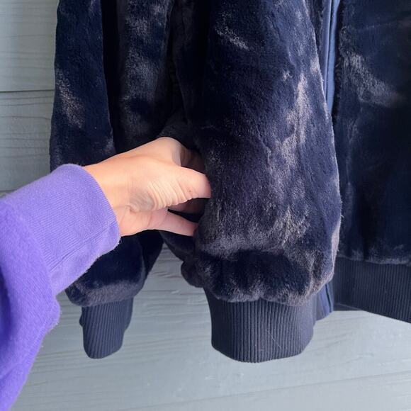 CARMAR Navy Blue Faux Fur Bomber Jacket Size M - Picture 5 of 7